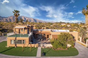 Hill Top - Scenic Villa W Panoramic Views & Pool